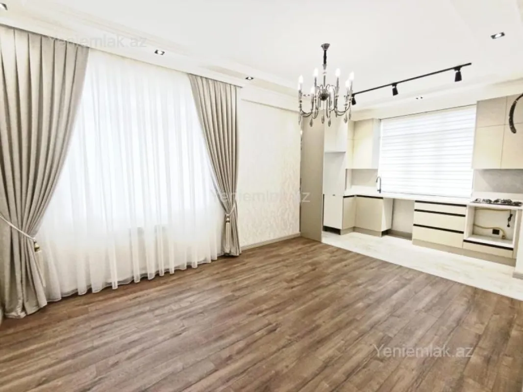 Satılır 3 otaqlı yeni tikili 73 m²