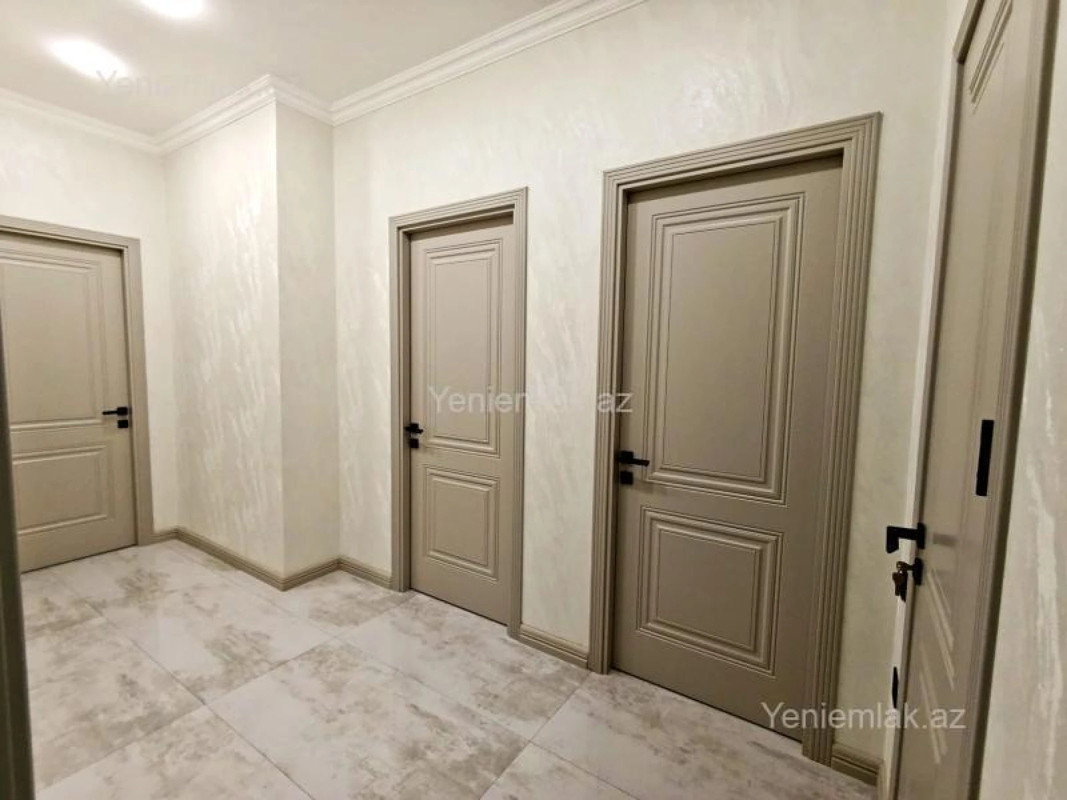 Satılır 3 otaqlı yeni tikili 73 m²