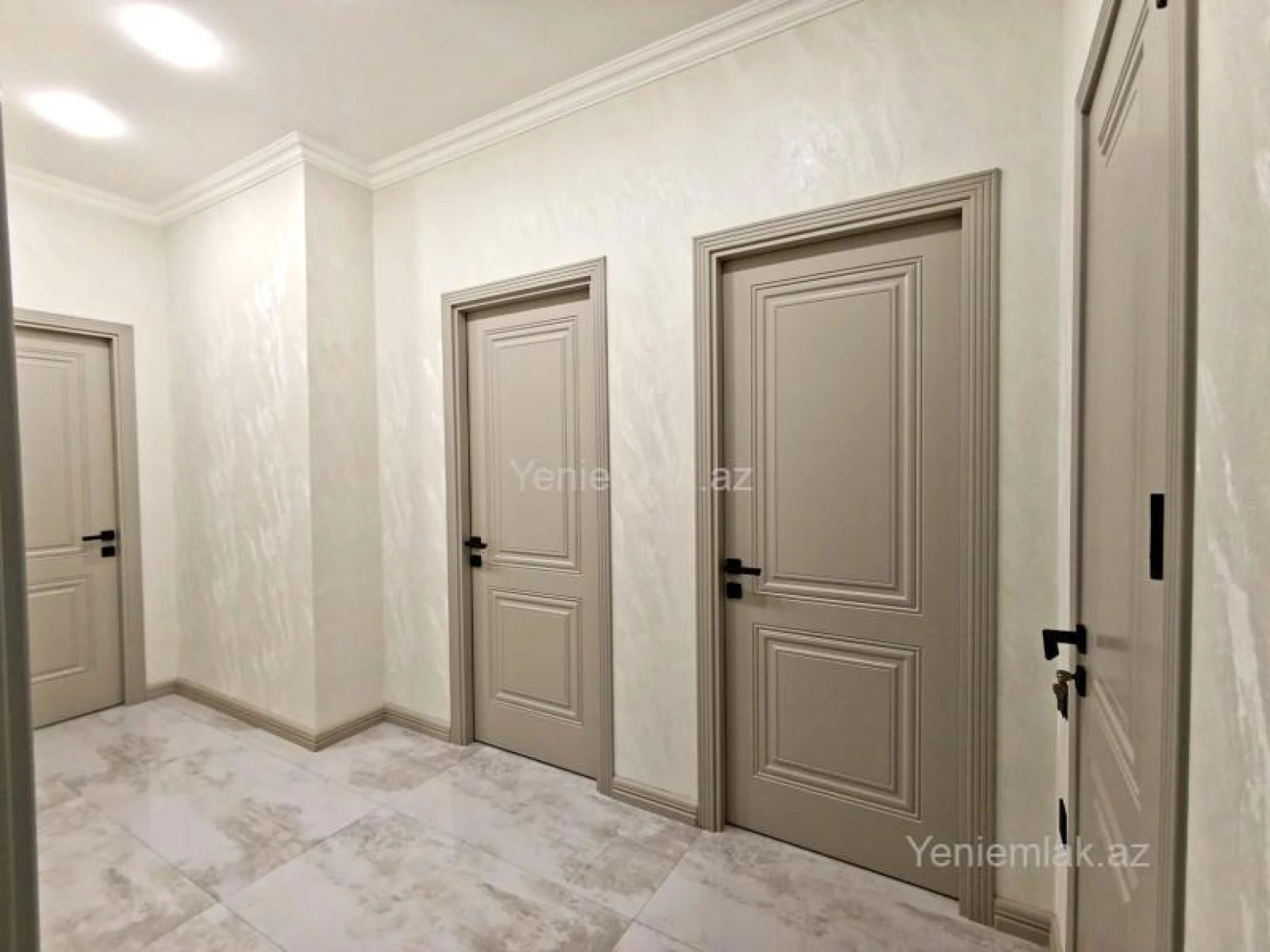 Satılır 3 otaqlı yeni tikili 73 m²