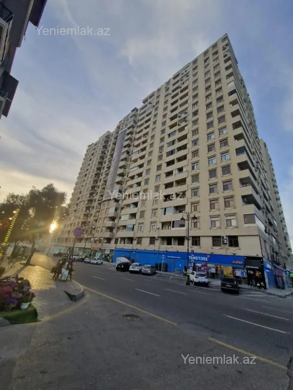 Satılır 3 otaqlı yeni tikili 95 m²
