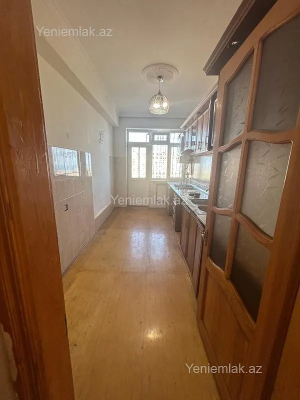 Satılır 3 otaqlı yeni tikili 95 m²