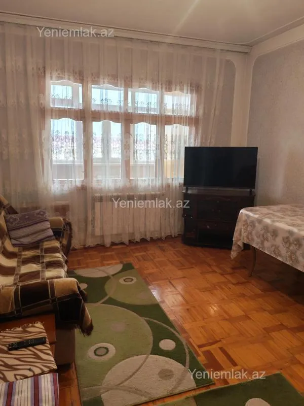 Satılır 3 otaqlı köhnə tikili 68 m²