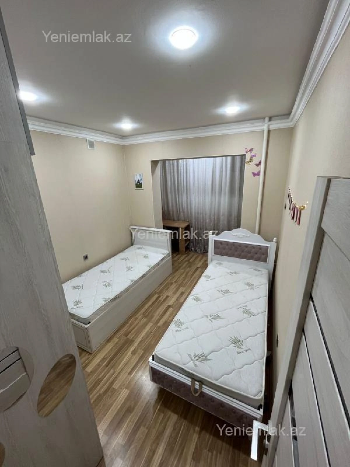 Satılır 2 otaqlı köhnə tikili 70 m²