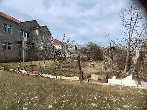 Satılır 6 otaqlı həyət evi 250 m²