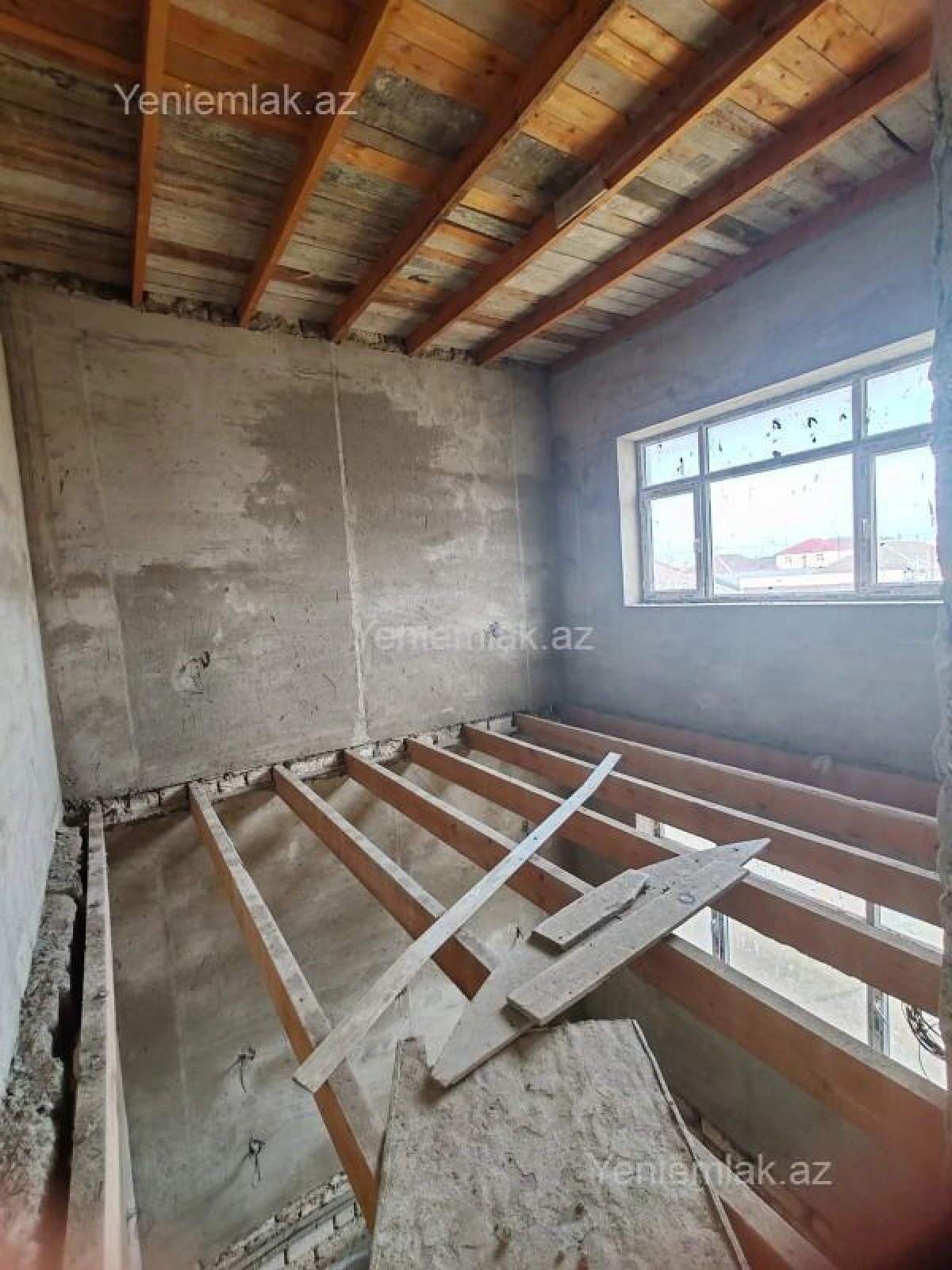 Satılır 6 otaqlı həyət evi 250 m²