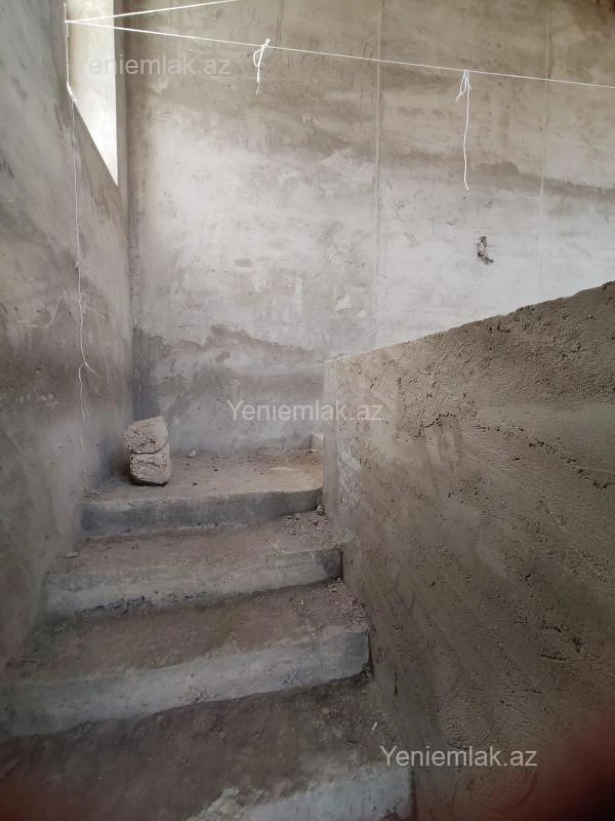 Satılır 6 otaqlı həyət evi 250 m²