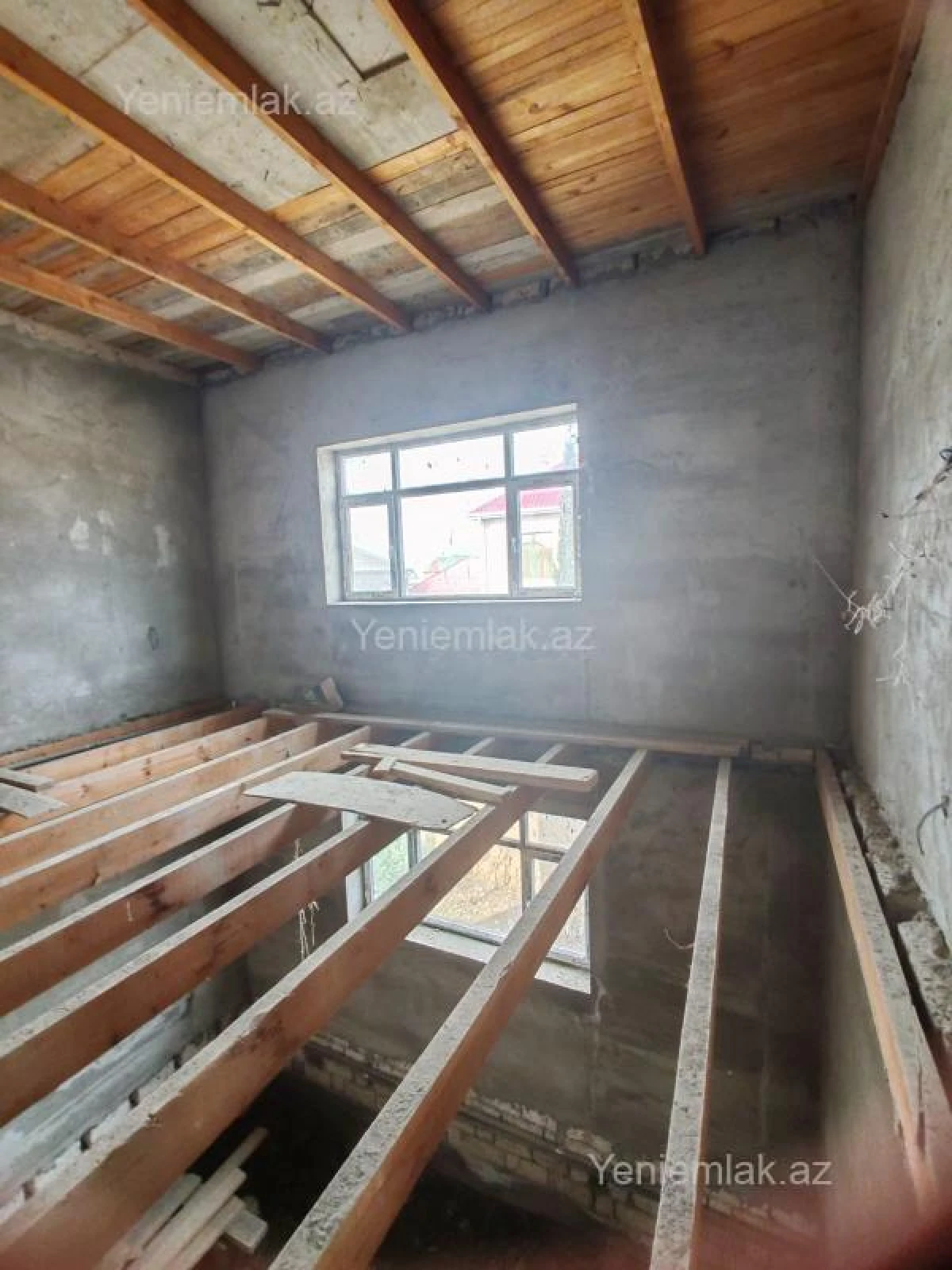 Satılır 6 otaqlı həyət evi 250 m²