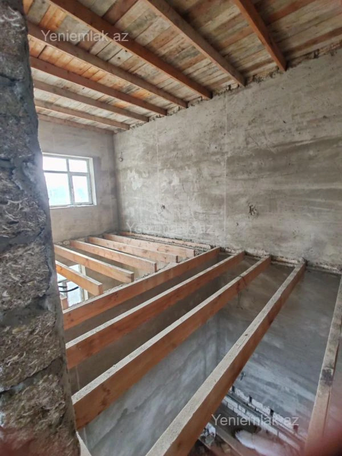 Satılır 6 otaqlı həyət evi 250 m²