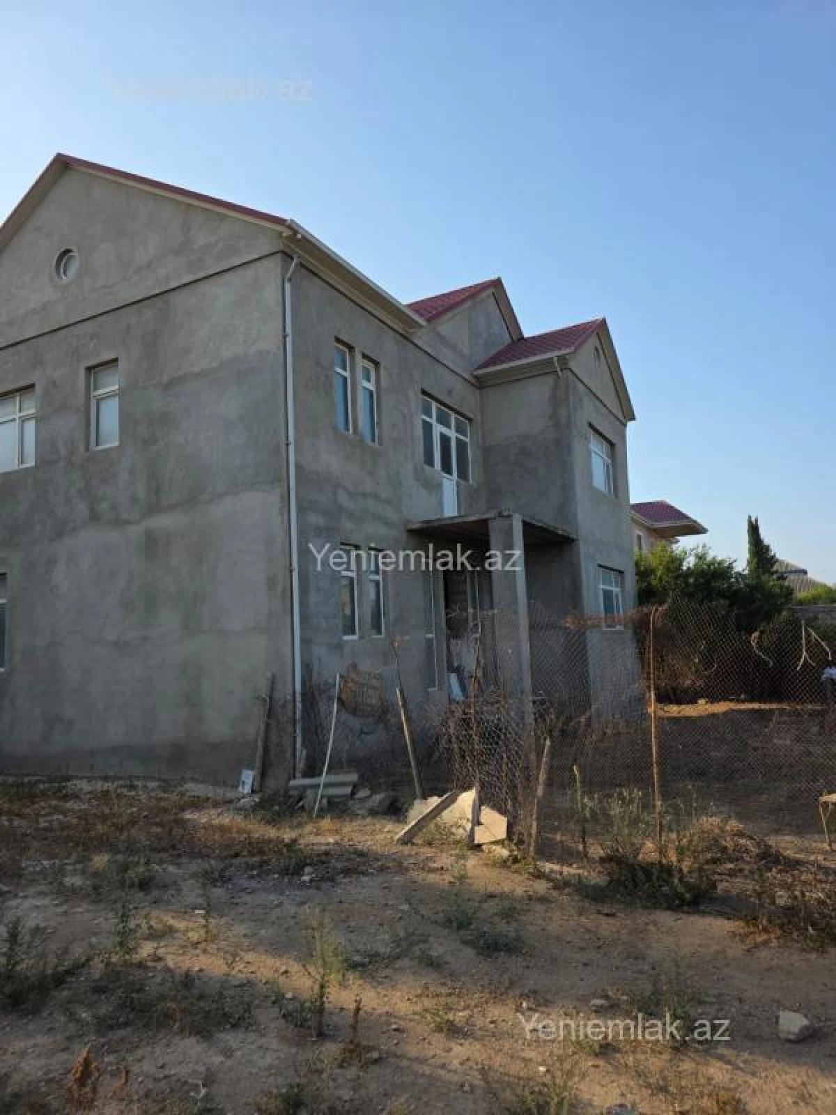 Satılır 6 otaqlı həyət evi 250 m²
