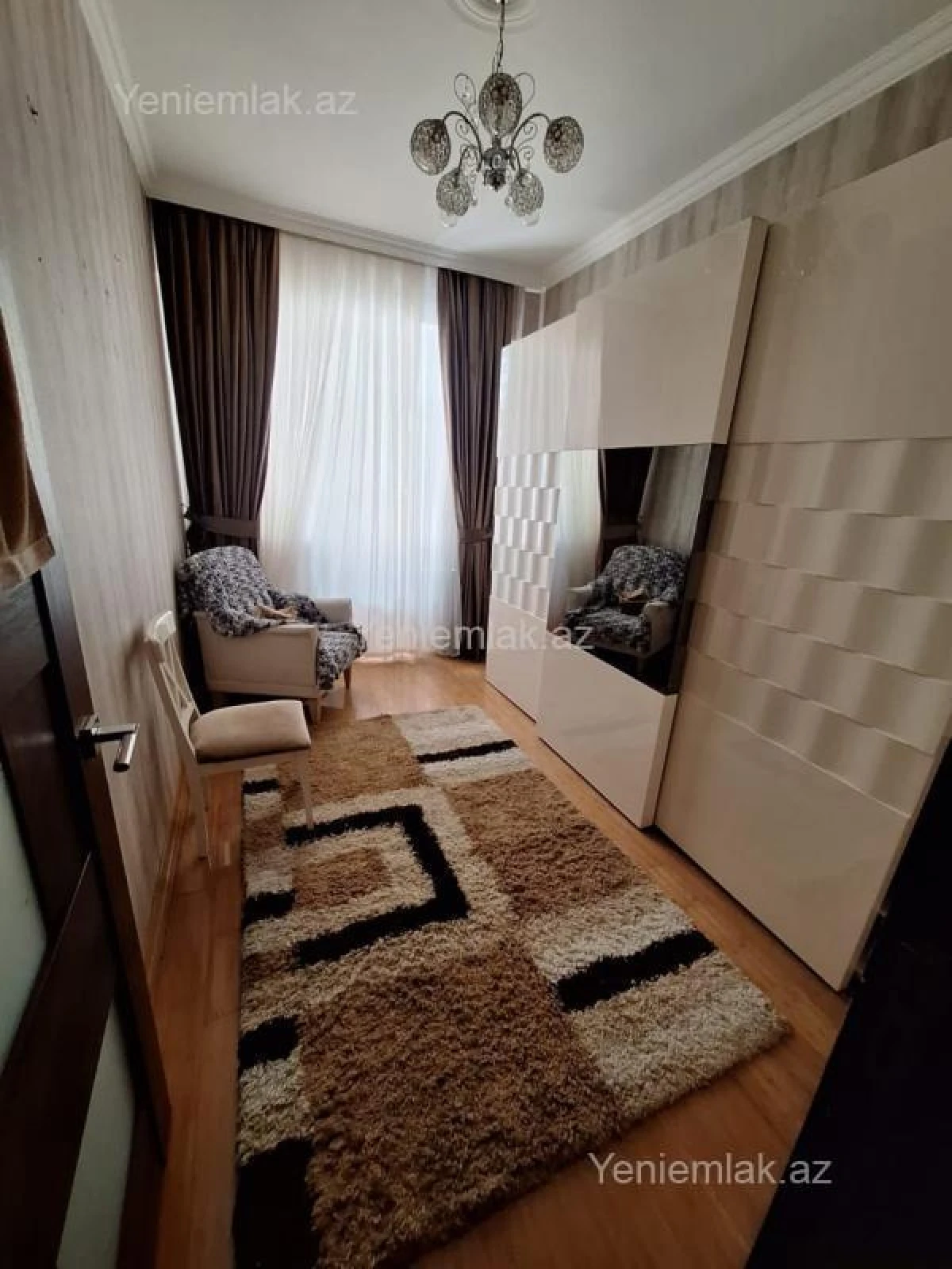 Satılır 3 otaqlı yeni tikili 85 m²
