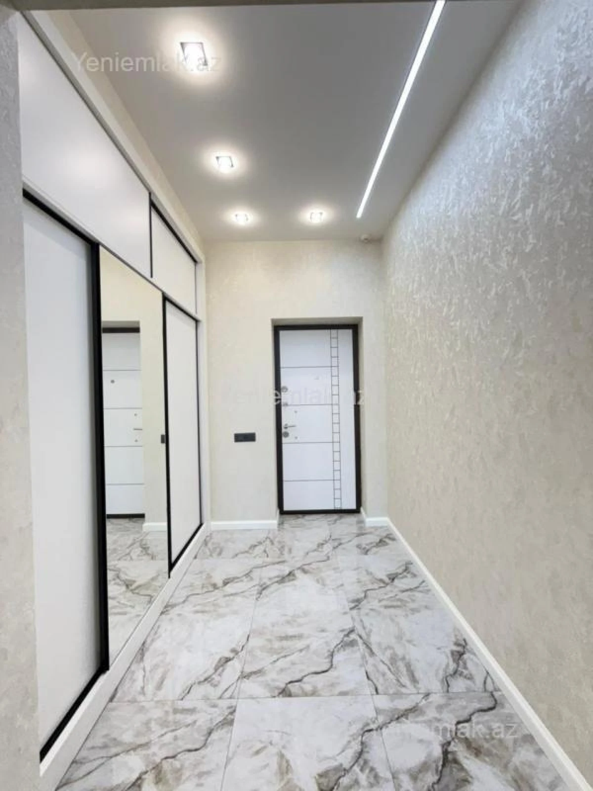 Satılır 3 otaqlı yeni tikili 103 m²