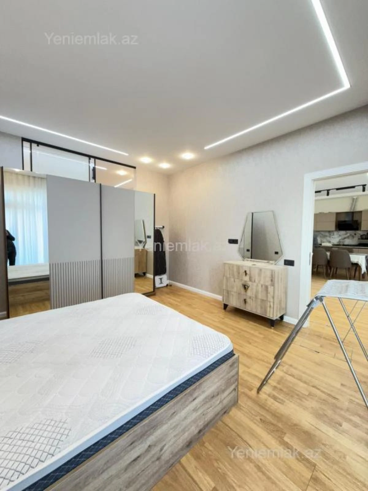 Satılır 3 otaqlı yeni tikili 103 m²