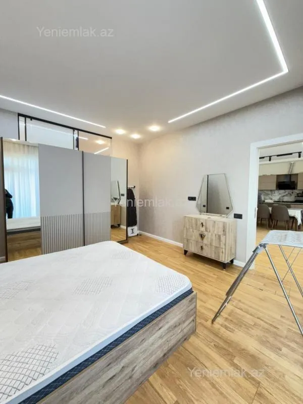 Satılır 3 otaqlı yeni tikili 103 m²