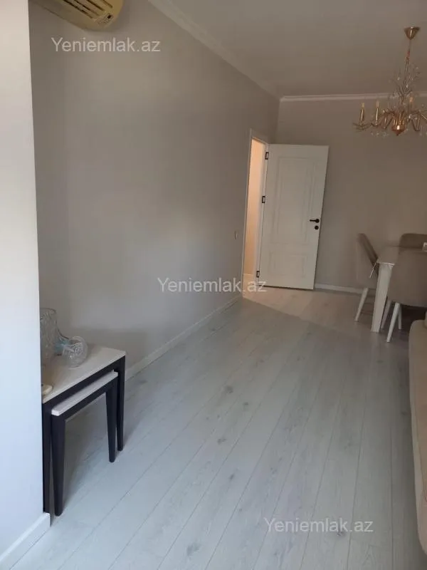 Satılır 2 otaqlı köhnə tikili 50 m²