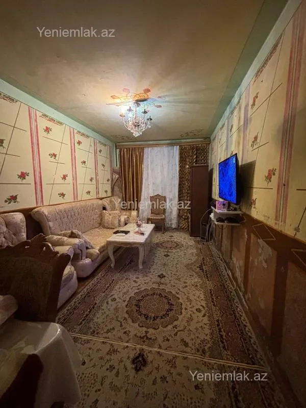 Satılır 2 otaqlı köhnə tikili 50 m²