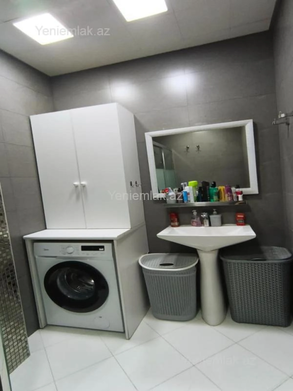 Satılır 3 otaqlı yeni tikili 70 m²