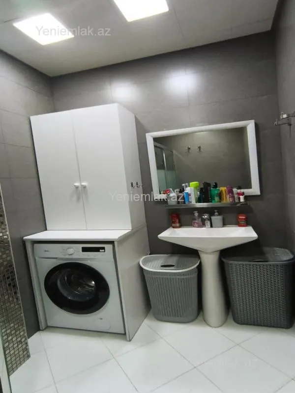 Satılır 3 otaqlı yeni tikili 70 m²