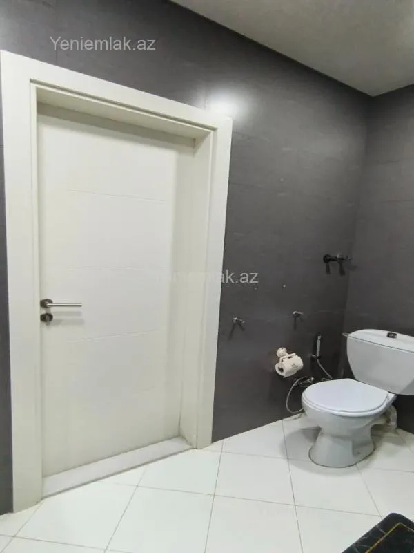 Satılır 3 otaqlı yeni tikili 70 m²