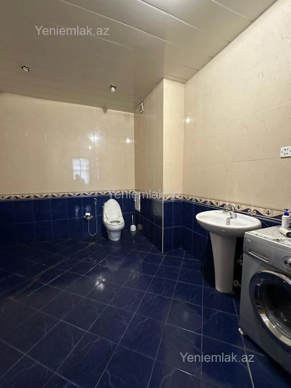 Satılır 3 otaqlı yeni tikili 181 m²