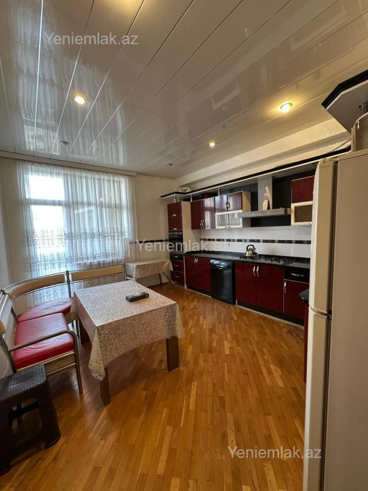 Satılır 3 otaqlı yeni tikili 181 m²