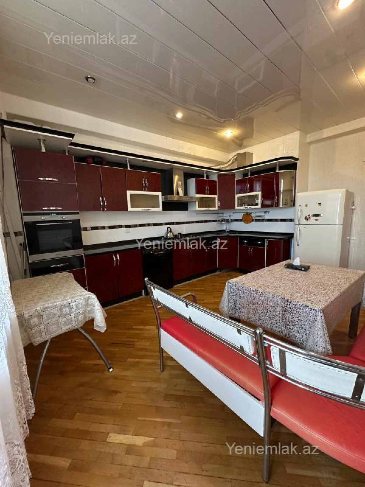 Satılır 3 otaqlı yeni tikili 181 m²