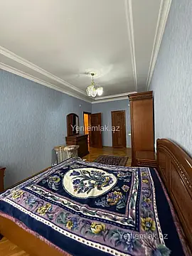 Satılır 3 otaqlı yeni tikili 181 m²