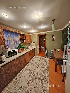 Satılır 2 otaqlı köhnə tikili 61 m²