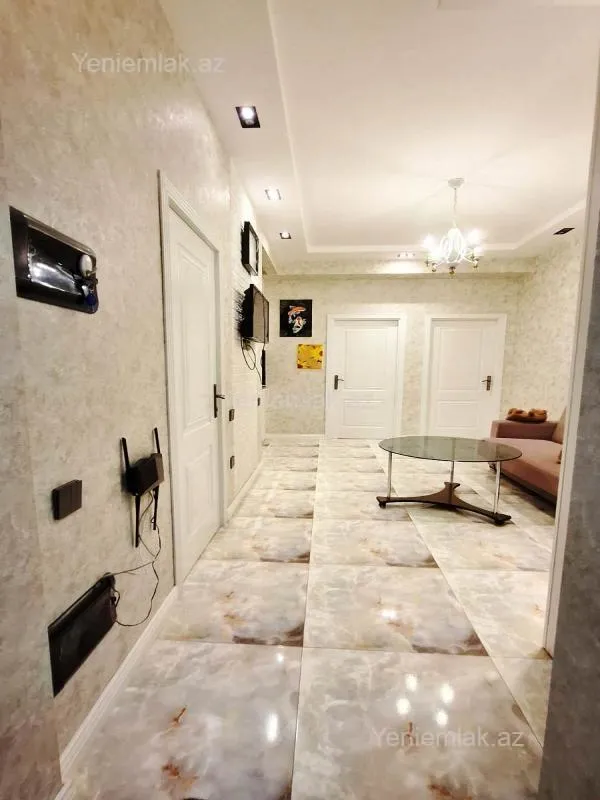 Satılır 2 otaqlı yeni tikili 63 m²