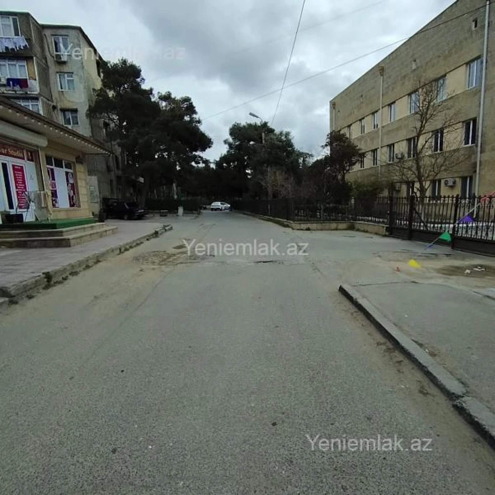 Satılır 3 otaqlı köhnə tikili 80 m²