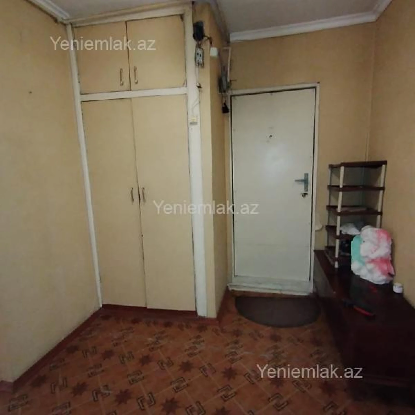 Satılır 3 otaqlı köhnə tikili 80 m²