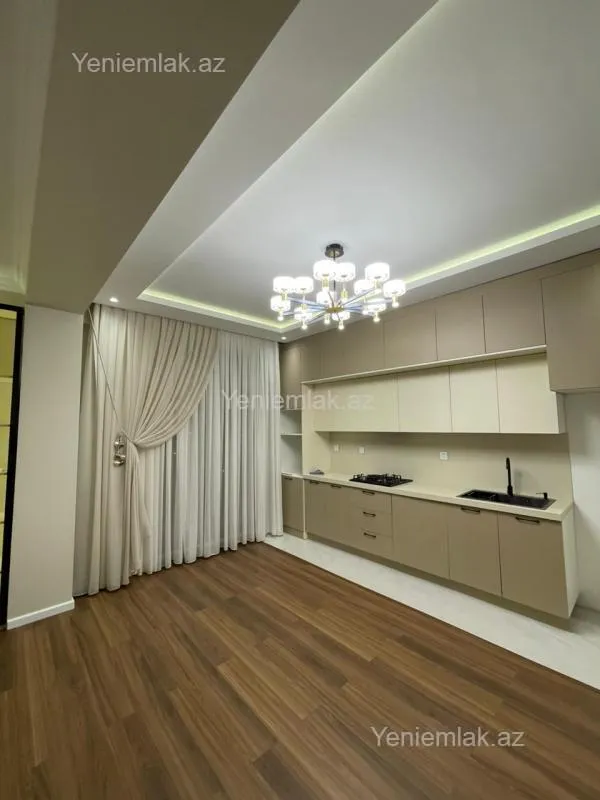 Satılır 3 otaqlı yeni tikili 80 m²