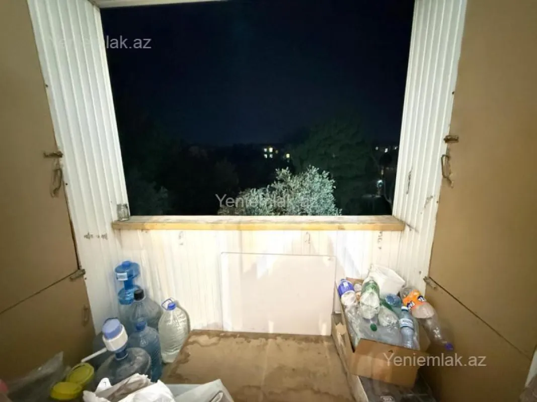 Satılır 2 otaqlı köhnə tikili 55 m²