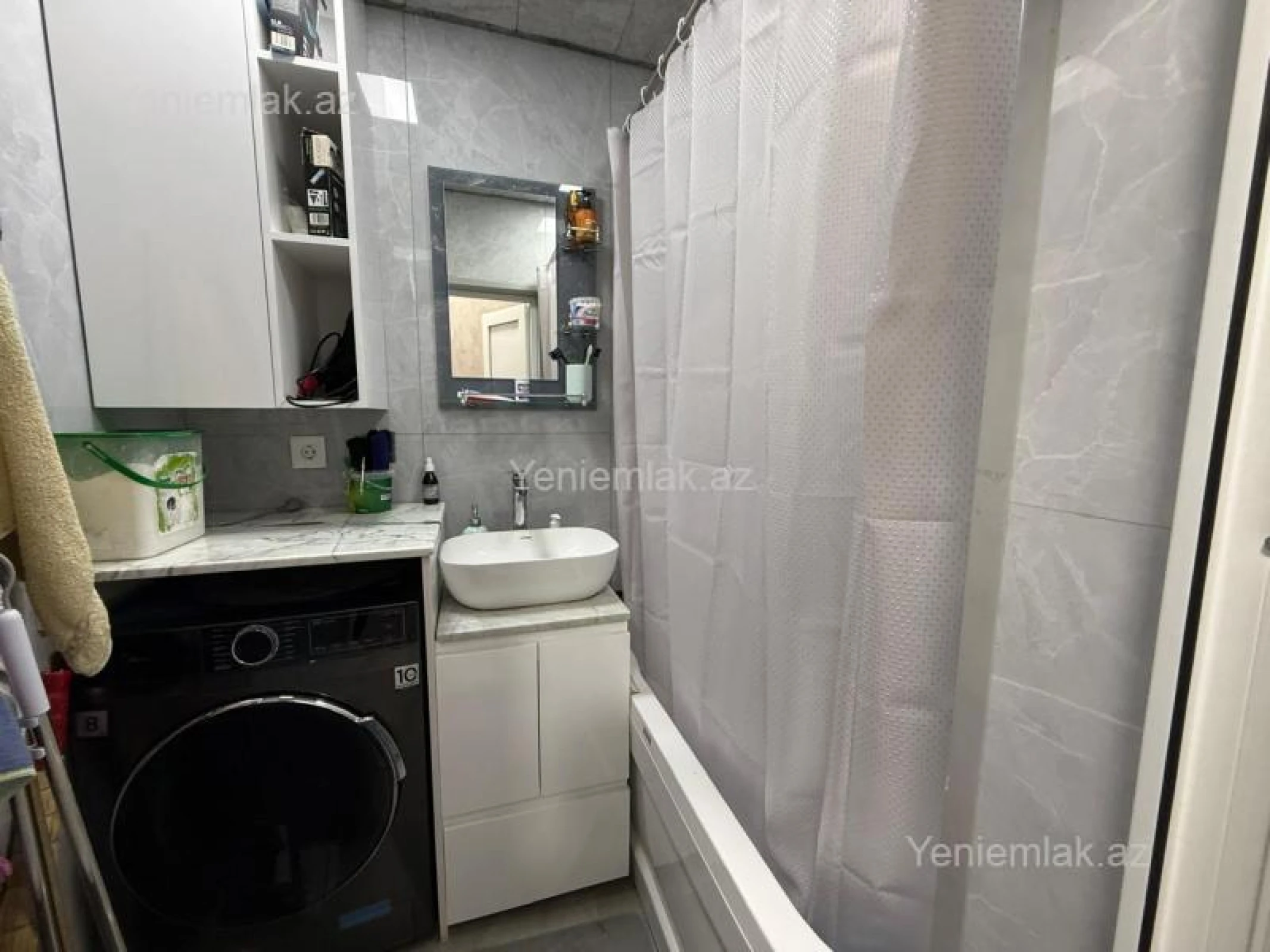 Satılır 2 otaqlı köhnə tikili 55 m²