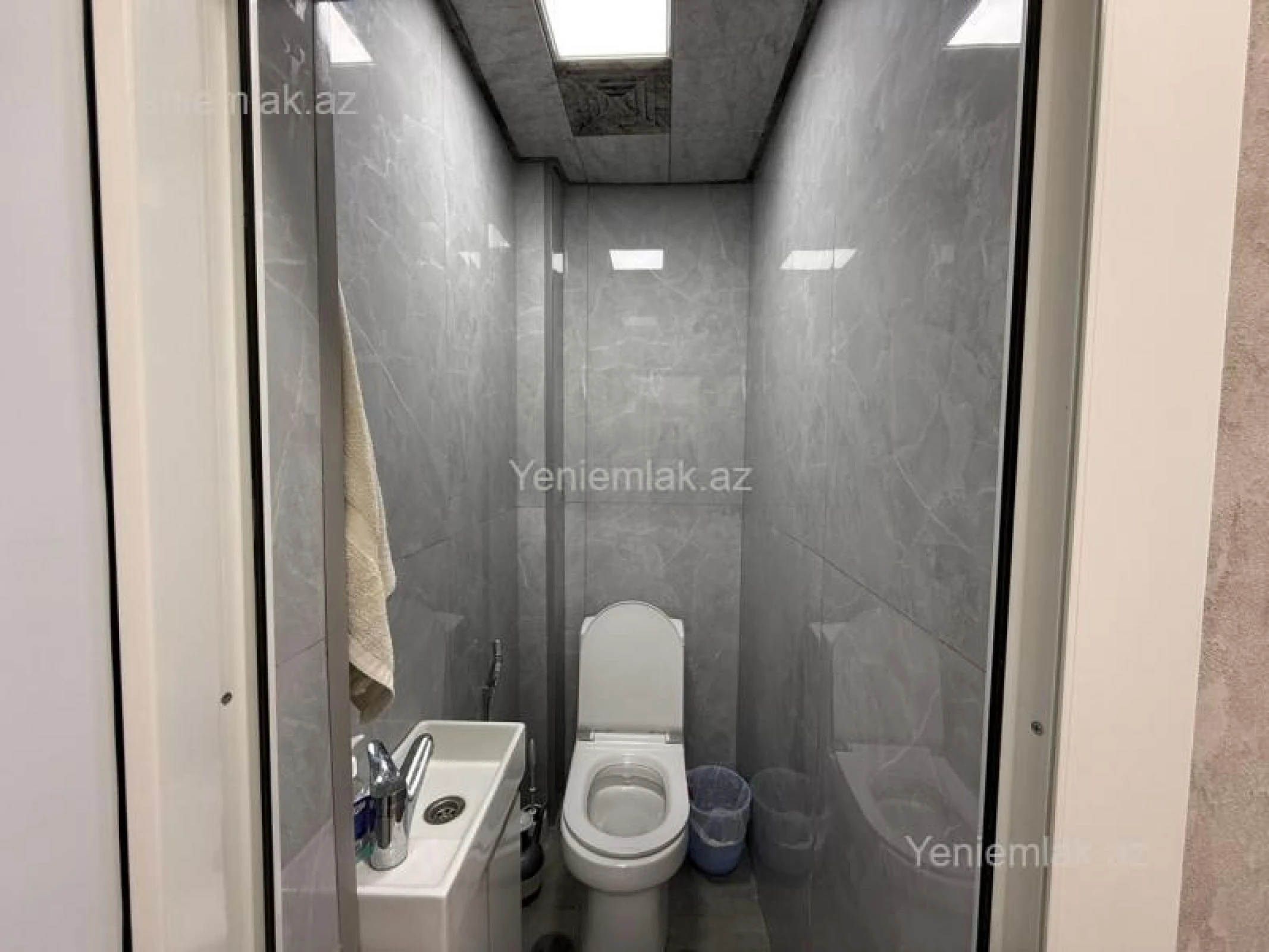 Satılır 2 otaqlı köhnə tikili 55 m²