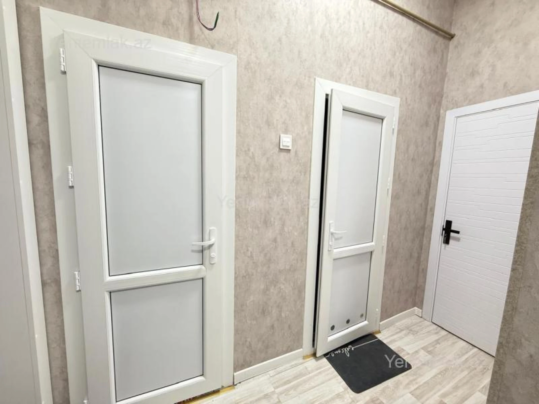 Satılır 2 otaqlı köhnə tikili 55 m²