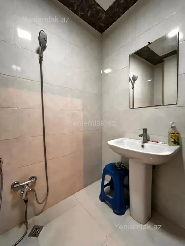 Satılır 3 otaqlı yeni tikili 110 m²