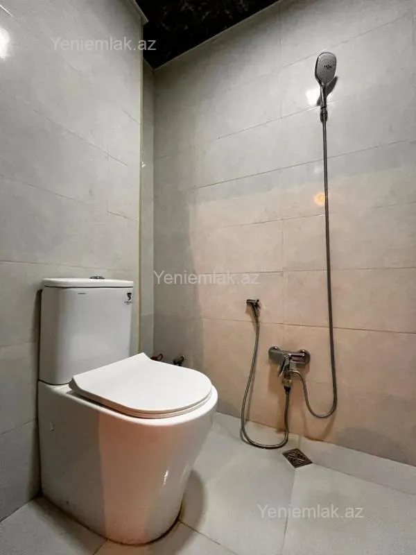 Satılır 3 otaqlı yeni tikili 110 m²