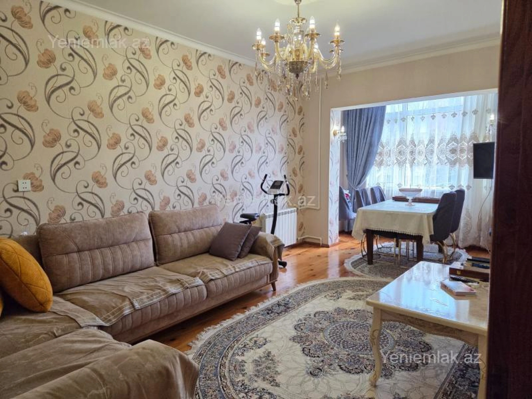 Satılır 3 otaqlı köhnə tikili 100 m²