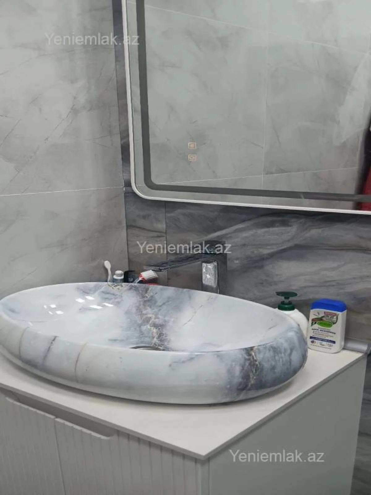 Satılır 4 otaqlı həyət evi 180 m²