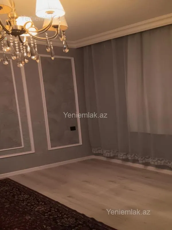 Satılır 4 otaqlı həyət evi 180 m²