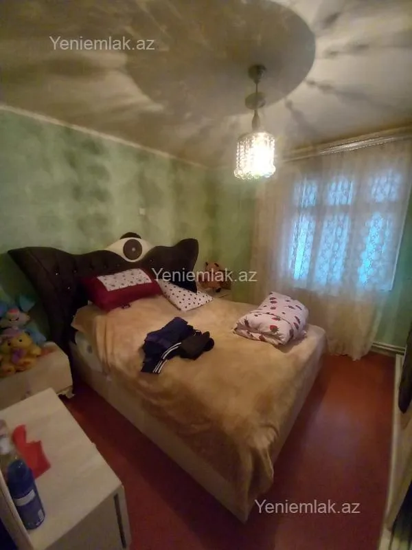 Satılır 2 otaqlı köhnə tikili 56 m²