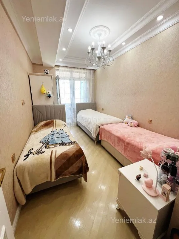 Satılır 3 otaqlı yeni tikili 90 m²