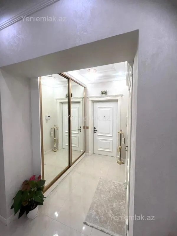Satılır 3 otaqlı yeni tikili 90 m²