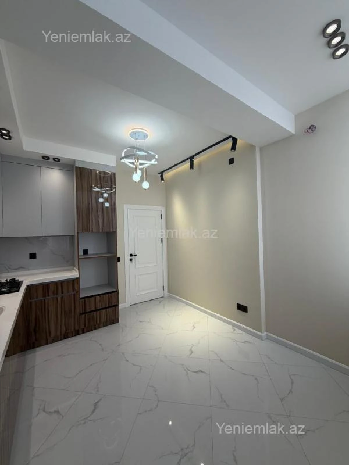 Satılır 3 otaqlı yeni tikili 100 m²