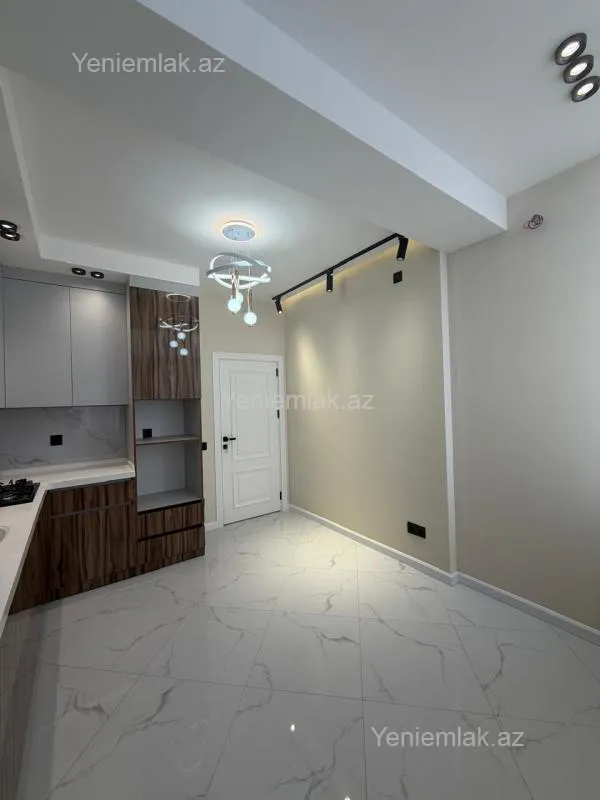 Satılır 3 otaqlı yeni tikili 100 m²