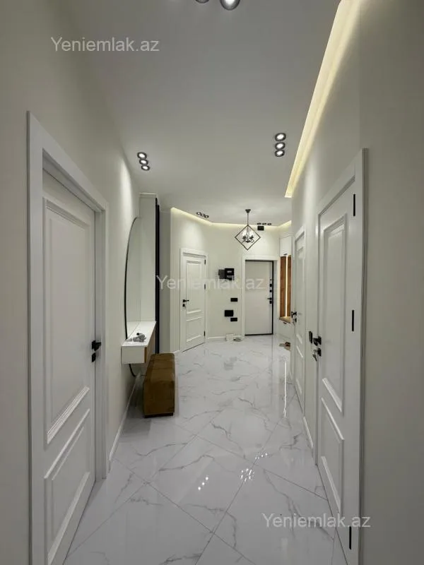 Satılır 3 otaqlı yeni tikili 100 m²