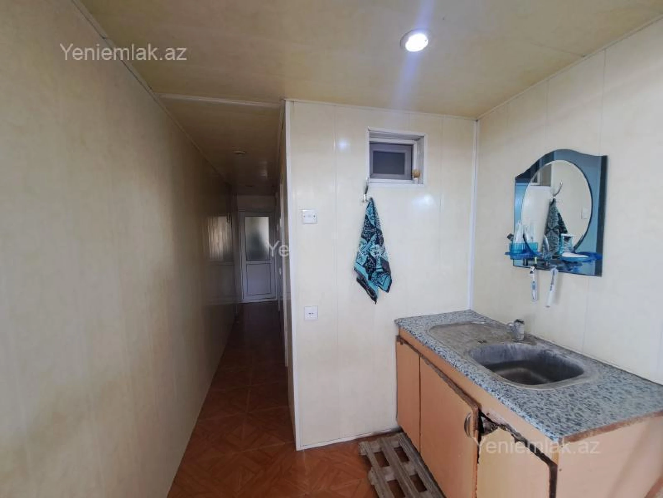 Satılır 5 otaqlı həyət evi 180 m²
