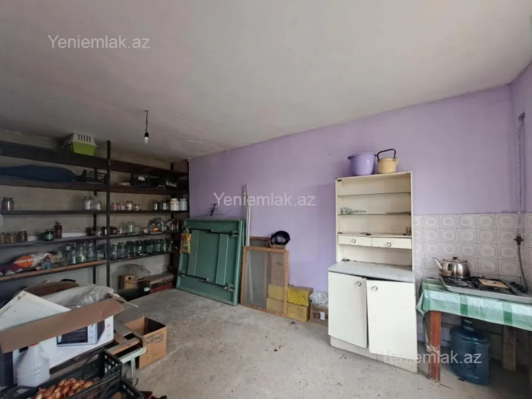 Satılır 5 otaqlı həyət evi 180 m²