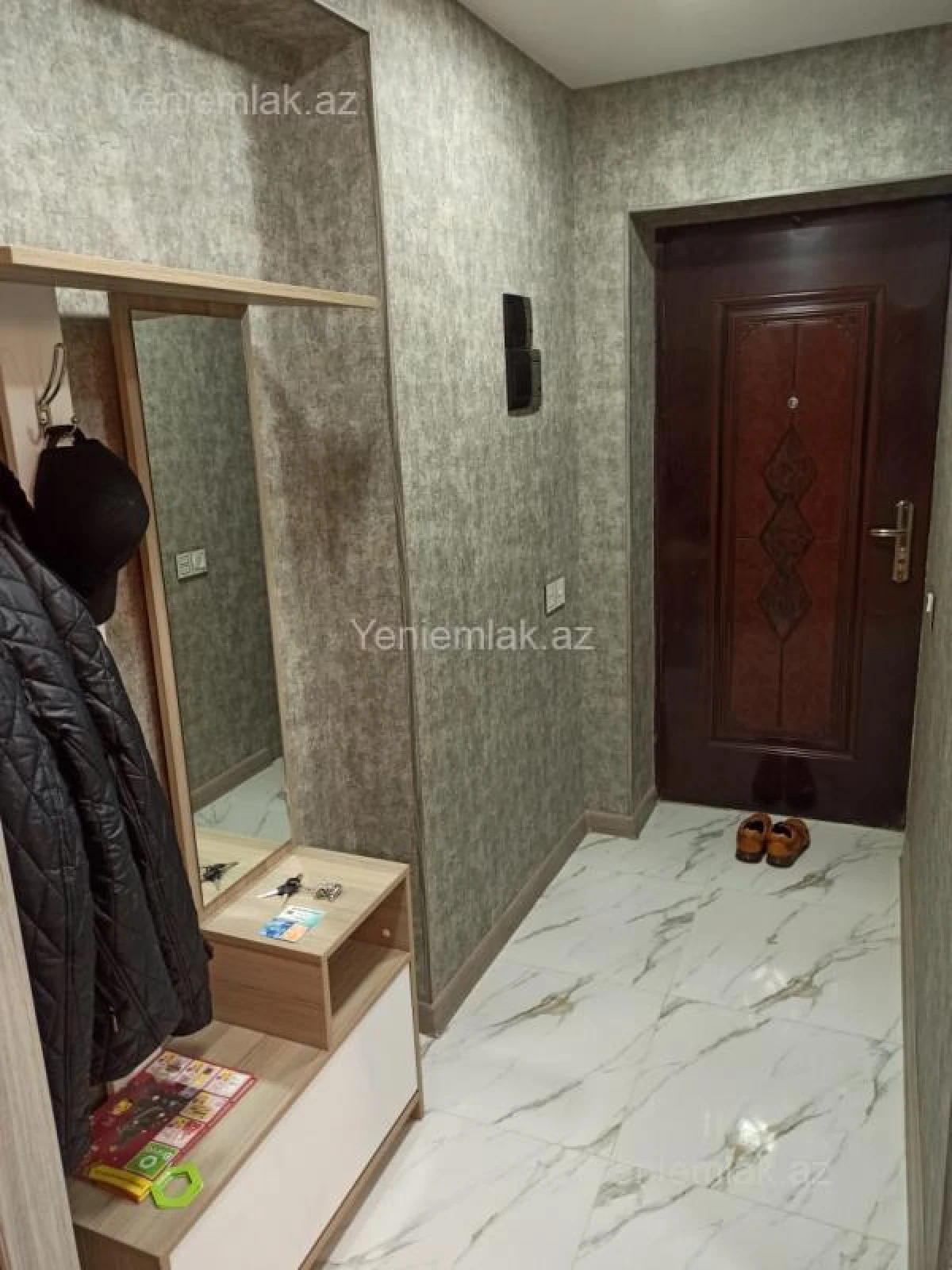 Satılır 1 otaqlı köhnə tikili 45 m²