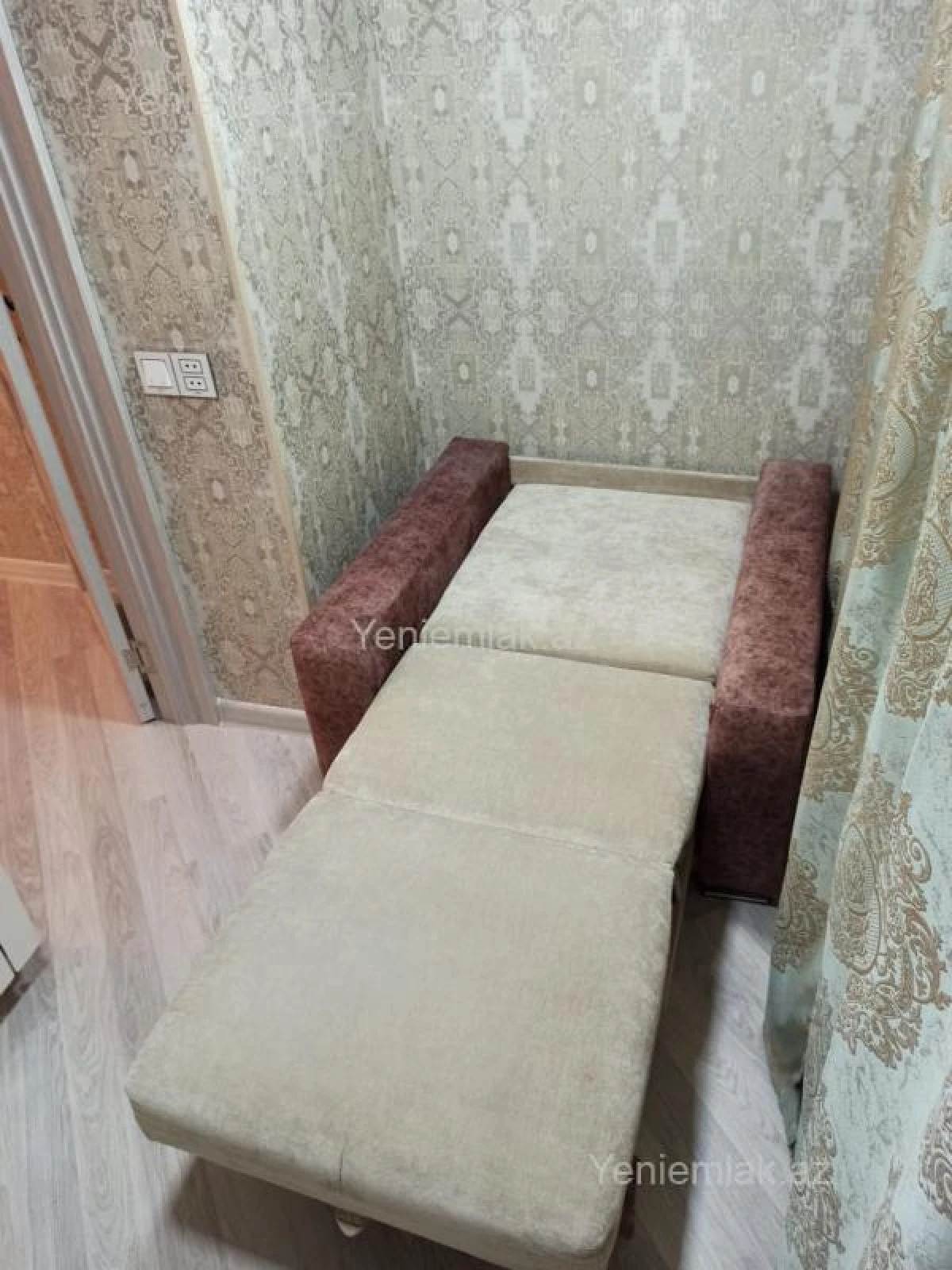 Satılır 1 otaqlı köhnə tikili 45 m²